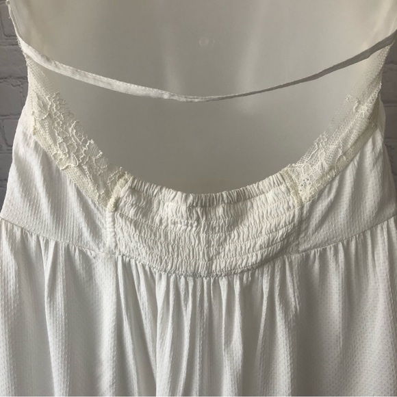 Women's Intimately Free People White Textured Fabric Lacy Mini Dress. Size XS - Picture 8 of 16
